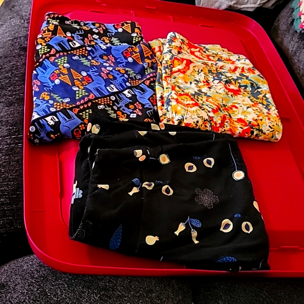 3 pair of LuLaRoe leggings OS
